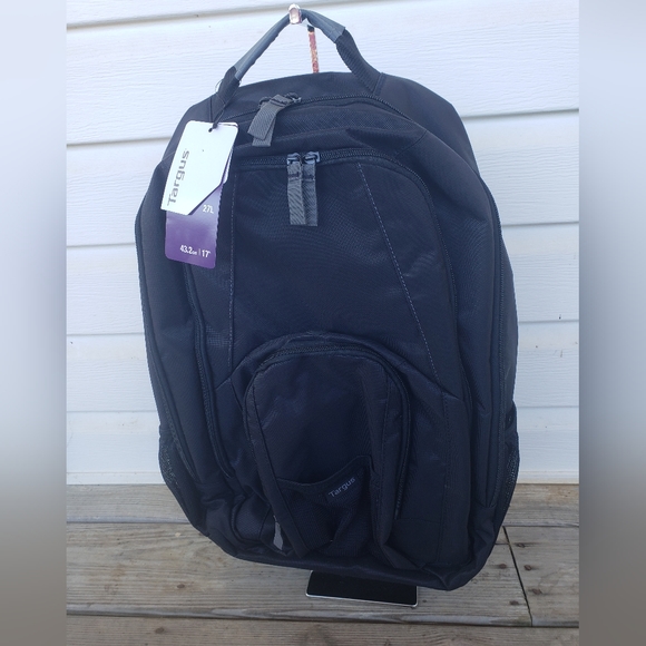 Targus Groove 27L Laptop Bacpack! - Picture 2 of 12
